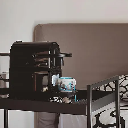 Apartment Have A Rest Netflix, Nespresso *